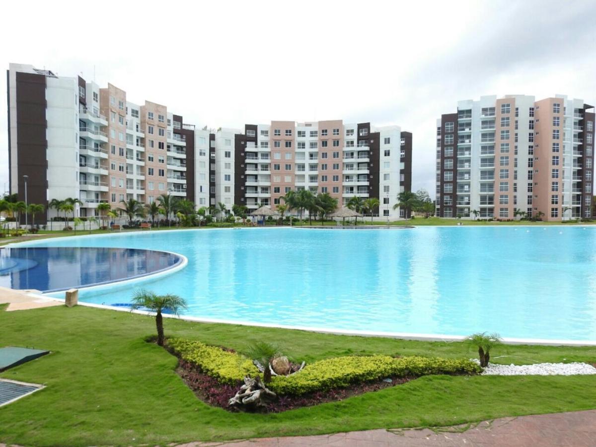 departamento en Cancún con 7 albercas tipo playa y laguna Exterior foto